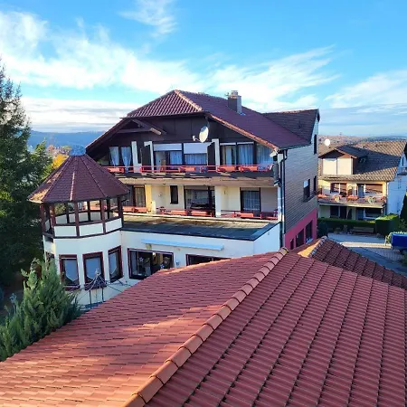 Zi04 Doppelzimmer Loggia Und Balkon *