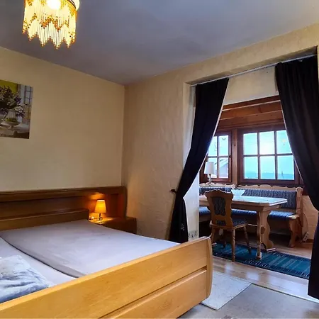 Zi04 Doppelzimmer Loggia Und Balkon *